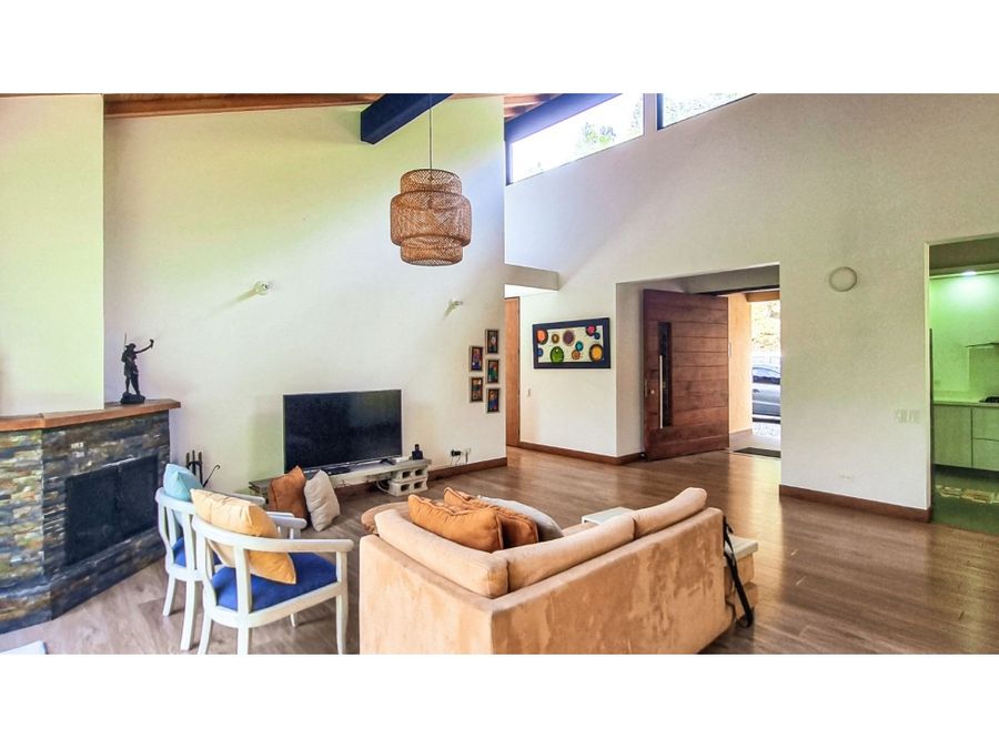 Beautiful single family home in el Escobero
